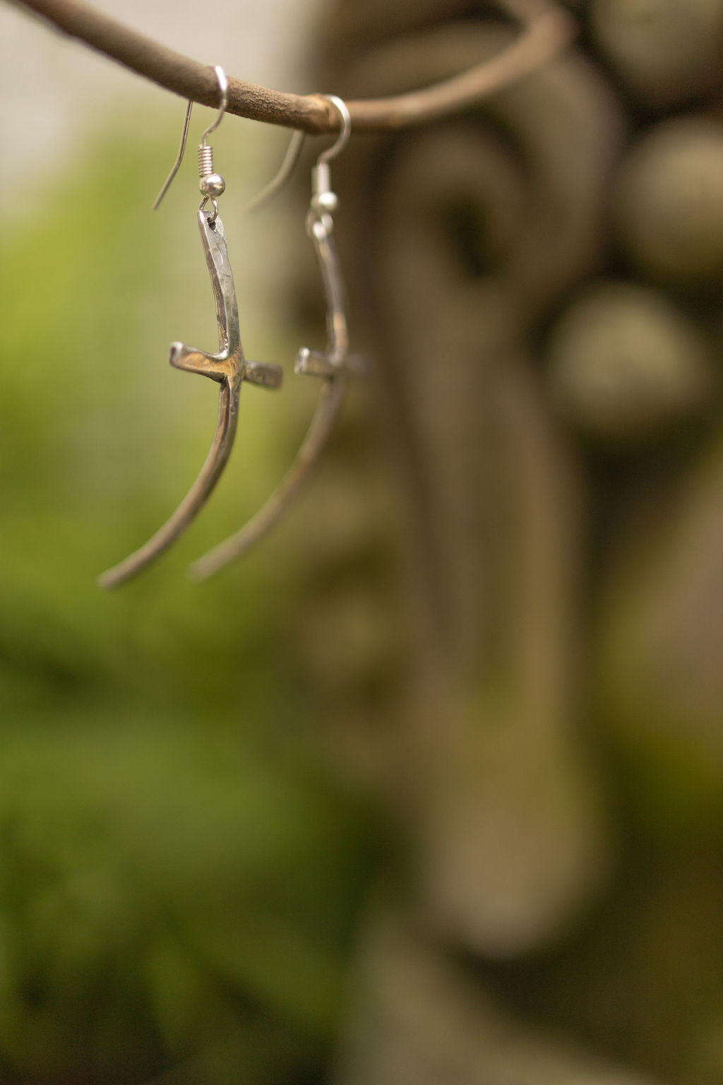 STERLING SILVER HAMMERED CURVED CROSS EARRINGS