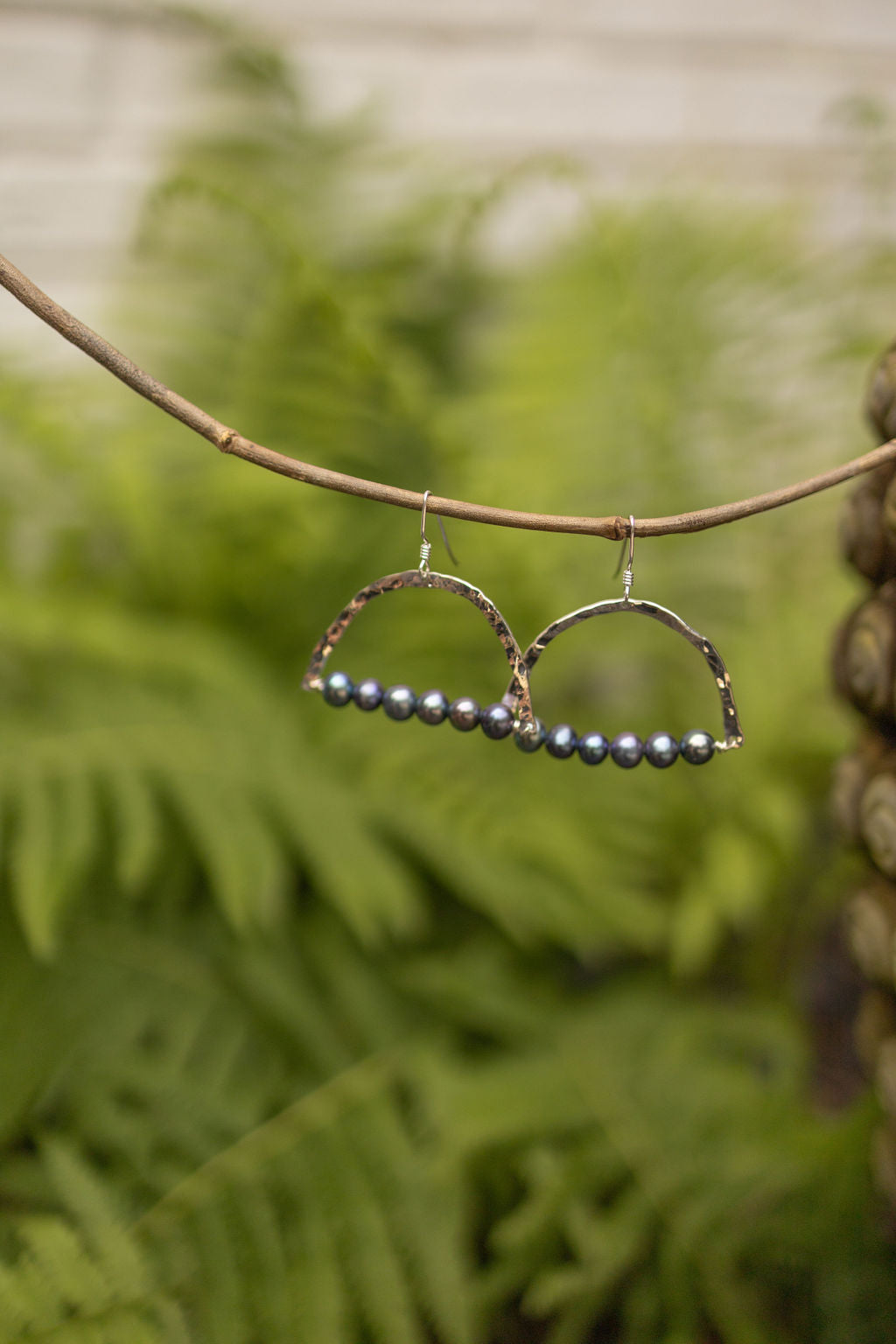 STERLING SILVER PEACOCK GRAY PEARL ARCH EARRINGS