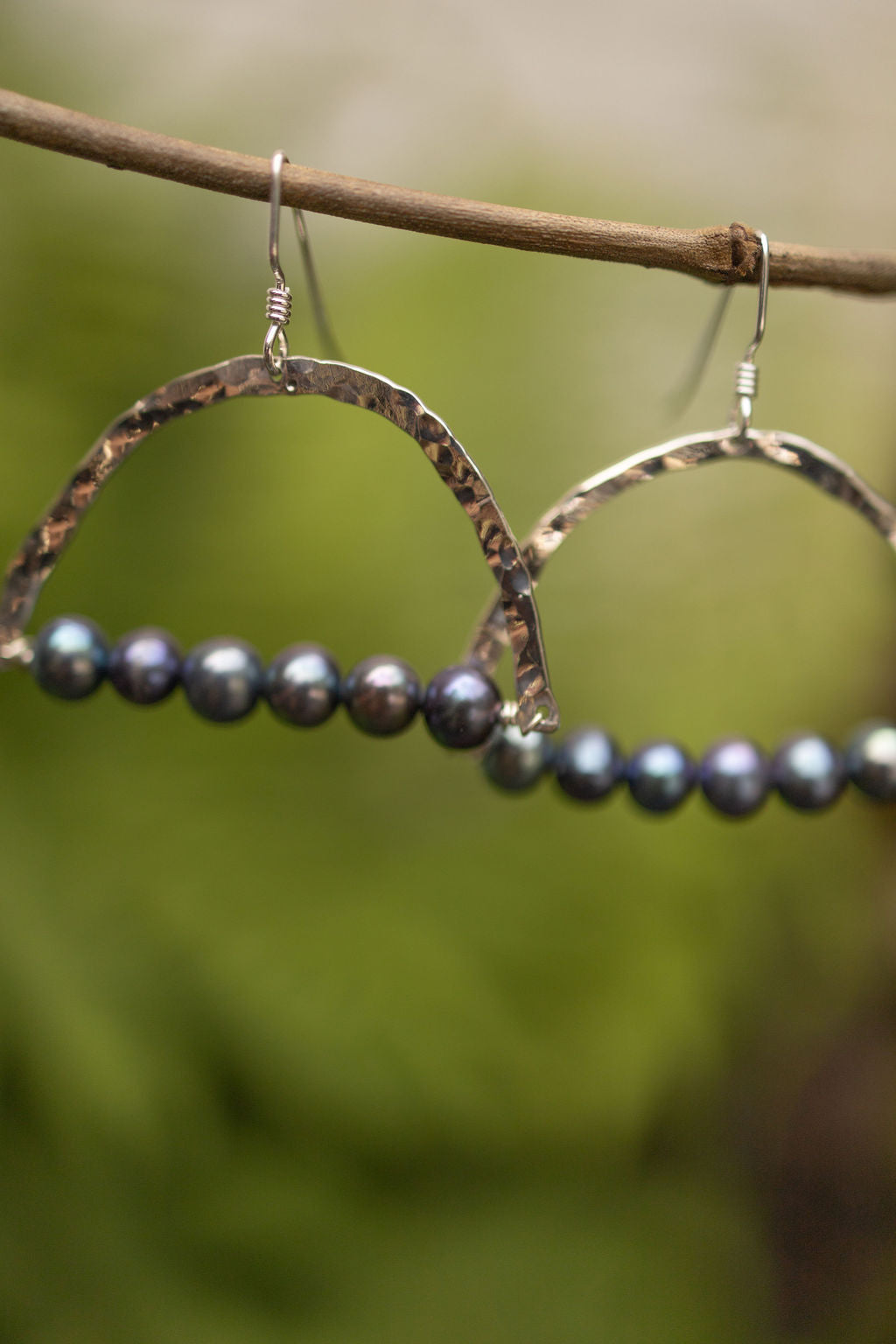 STERLING SILVER PEACOCK GRAY PEARL ARCH EARRINGS