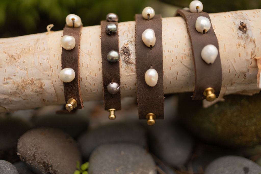 LEATHER & WHITE PEARL SINGLE CUFF BRACELET