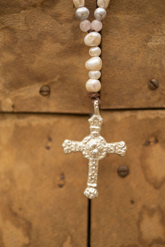 STERLING SILVER ROSARY STYLE PEARL & ROSE QUARTZ NECKLACE